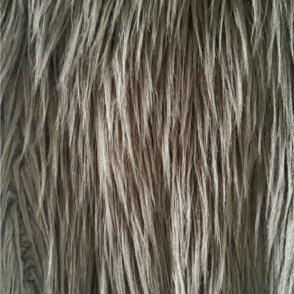 Zara Faux Fur Vest - Gray - Picture 6 of 8